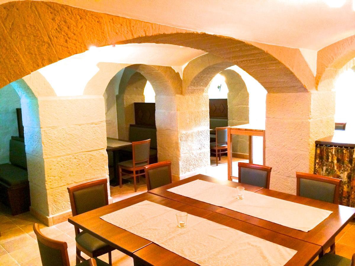 Rohrsheim Hotel Garni Demmel & Cie מראה חיצוני תמונה